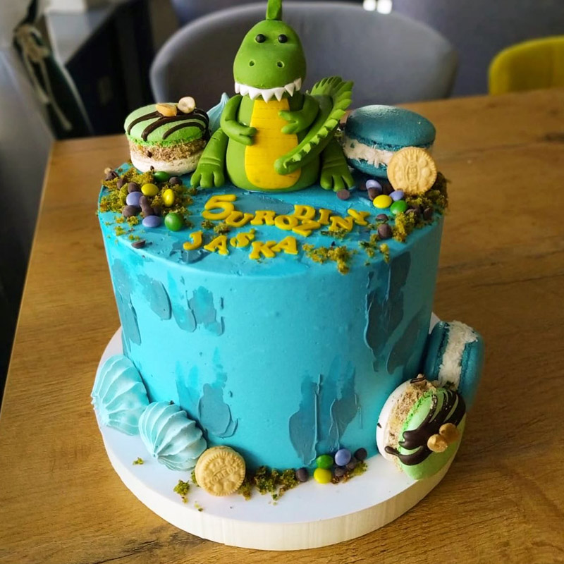 Tort urodzinowy dla dziecka z dinozaurem